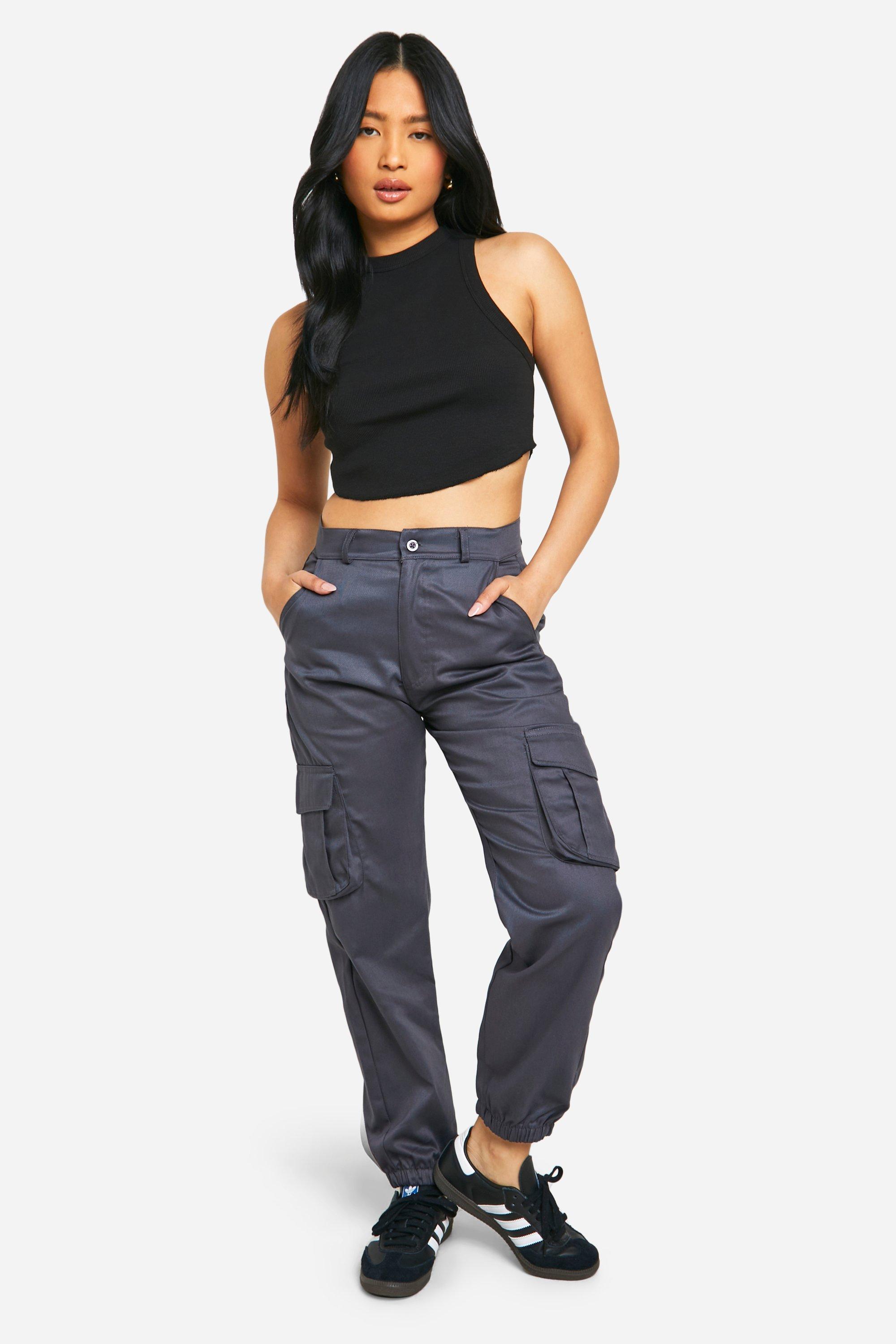 Petite High Waisted Twill Cargo Joggers boohoo